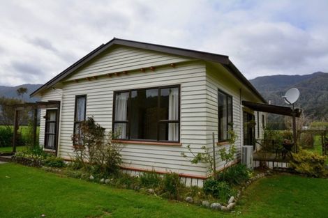 Photo of property in 662 Arapito Road, Karamea, 7893