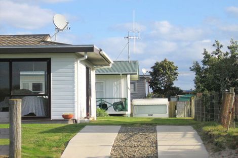 Photo of property in 2/788 Papamoa Beach Road, Papamoa Beach, Papamoa, 3118