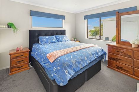 Photo of property in 3 Mayaro Crescent, Grenada Village, Wellington, 6037