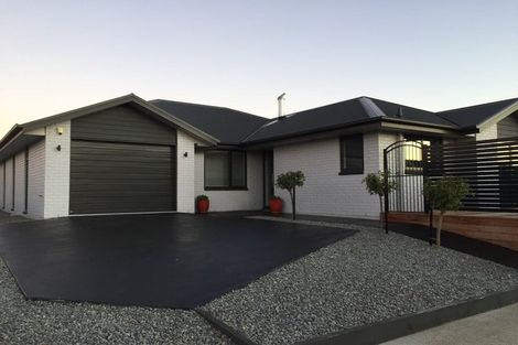 Photo of property in 18 Aroha Street, Pegasus, 7612