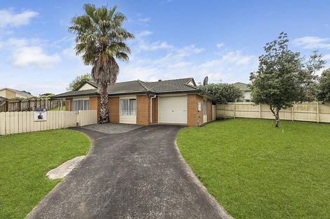 Photo of property in 3 Bernina Place, Weymouth, Auckland, 2103