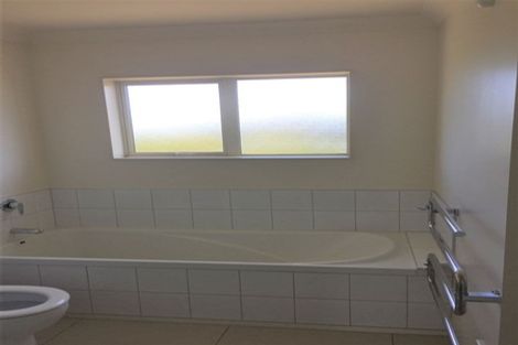 Photo of property in 242 Mark Avenue, Grenada Village, Wellington, 6037