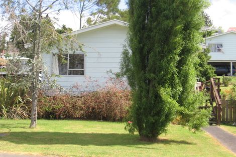 Photo of property in 4 Molley Green Place, Mount Roskill, Auckland, 1041