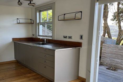 Photo of property in 203 Melbourne Road, Island Bay, Wellington, 6023