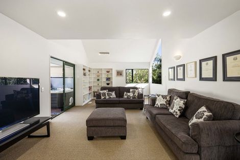 Photo of property in 18 Landscape Road, Mount Eden, Auckland, 1024