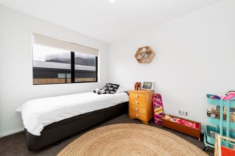 Photo of property in 19 Maize Street, Jacks Point, Queenstown, 9371