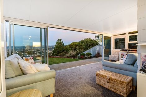 Photo of property in 28 Doncaster Terrace, Ascot Park, Porirua, 5024