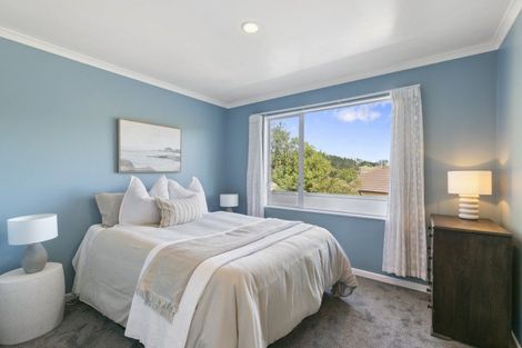 Photo of property in 14 Huxley Grove, Churton Park, Wellington, 6037