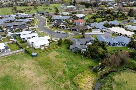Photo of property in 17 Charteris Rise, Riverdale, Gisborne, 4010