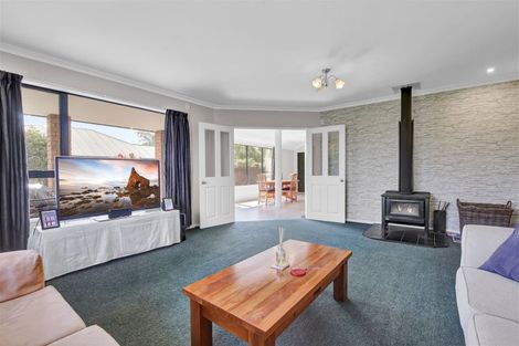 Photo of property in 41 Durrell Way, Rolleston, 7614