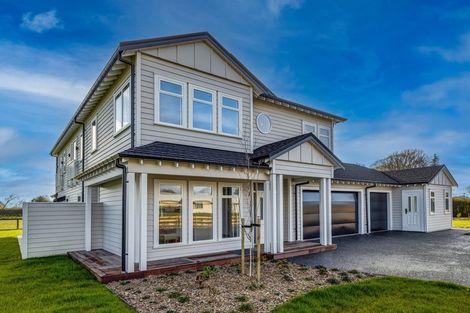 Photo of property in 4 Sunline Drive, Leamington, Cambridge, 3432