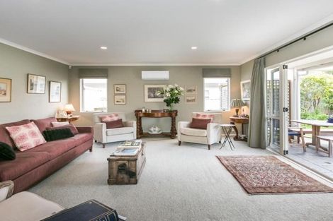 Photo of property in 22 Kensington Drive, Taradale, Napier, 4112