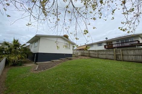 Photo of property in 30 Leaver Place, Weymouth, Auckland, 2103