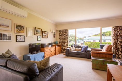 Photo of property in 3 Chamberlain Street, Dannevirke, 4930