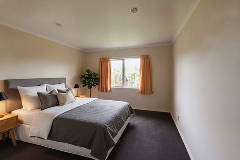 Photo of property in 16 Aufidius Place, Pukekohe, 2120