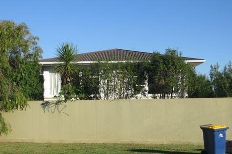 Photo of property in 32a Knights Road, Rothesay Bay, Auckland, 0630