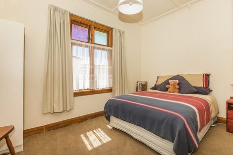 Photo of property in 16 Aparima Avenue, Miramar, Wellington, 6022