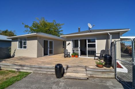 Photo of property in 27 Diamond Street, Carterton, 5713