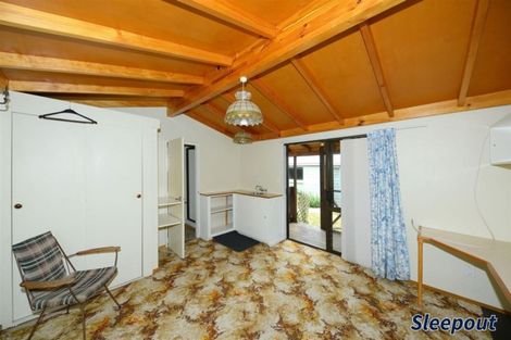 Photo of property in 56 Royal Park Drive, Parklands, Christchurch, 8083