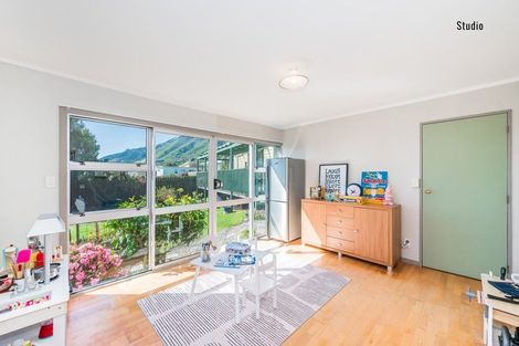 Photo of property in 28 Matenga Street, Waikanae, 5036