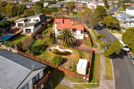 Photo of property in 1 Newport Place, Forrest Hill, Auckland, 0620