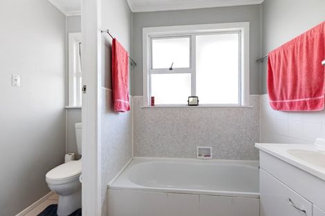 Photo of property in 52 Smiths Road, Matua, Tauranga, 3110