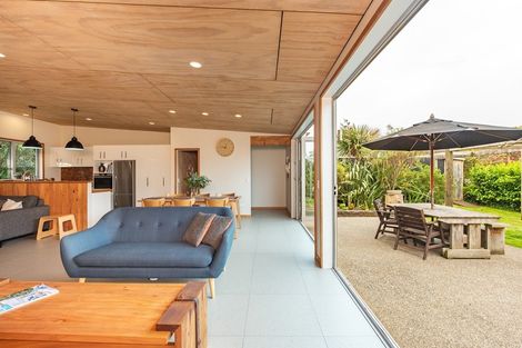 Photo of property in 29a Greenaway Road, Waikanae, 5036
