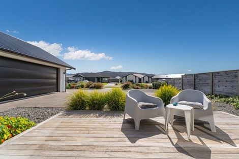Photo of property in 20 Ngaroma Crescent, Whitianga, 3510