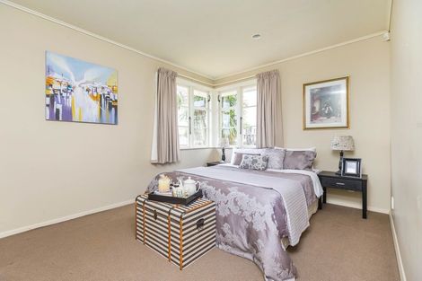 Photo of property in 50 Sutton Crescent, Papakura, 2110