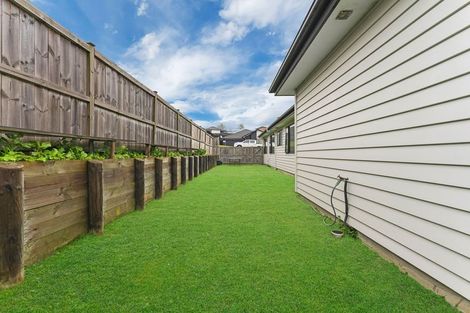 Photo of property in 16 Skiffington Road, Pokeno, 2402