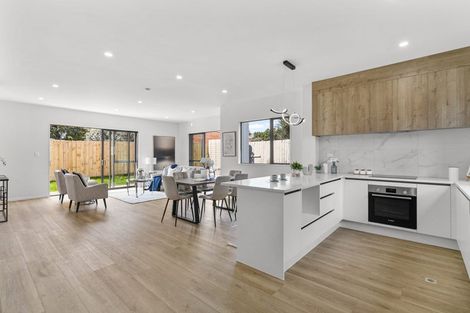 Photo of property in 20f Fairdene Avenue, Henderson, Auckland, 0610