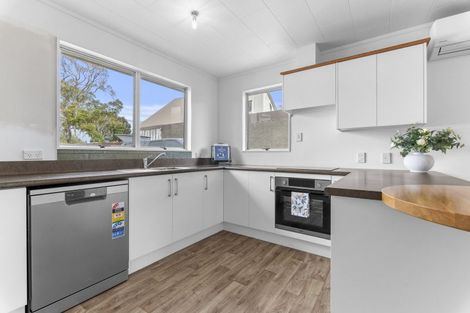 Photo of property in 3/62 Wallace Place, Westown, New Plymouth, 4310