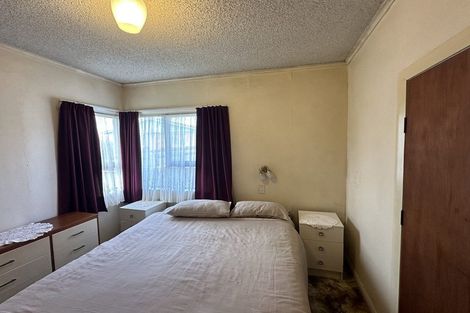 Photo of property in 14 Blake Street, Waitara, 4320