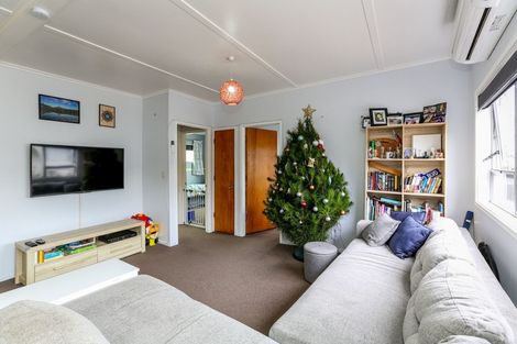 Photo of property in 48b Pitcairn Street, Oakura, 4314