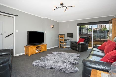 Photo of property in 19 Mercury Way, Whitby, Porirua, 5024