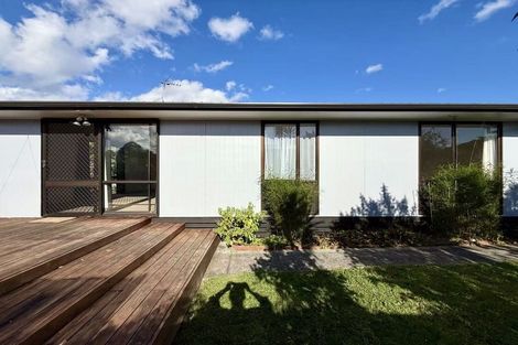 Photo of property in 2/15 Cyril Crescent, West Harbour, Auckland, 0618