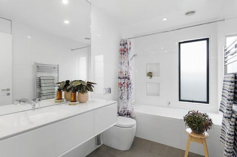 Photo of property in 17 Old Barrow Heights, Huntsbury, Christchurch, 8022