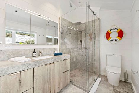 Photo of property in 31 Bonanza Place, Pauanui, Hikuai, 3579