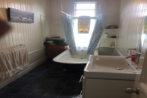 Photo of property in 15 Coronation Street, Waimate, 7924