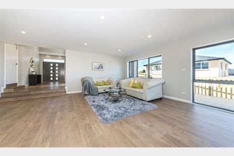 Photo of property in 218 Metcalfe Road, Ranui, Auckland, 0612