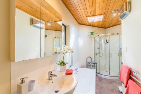 Photo of property in 12 Matatua Road, Raumati Beach, Paraparaumu, 5032