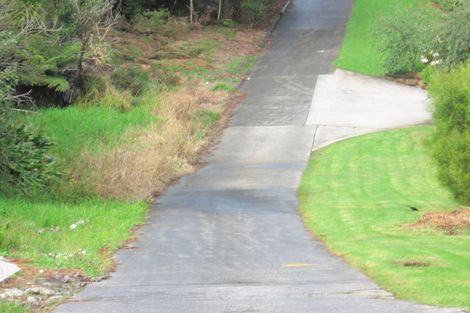 Photo of property in 43d Isobel Road, Greenhithe, Auckland, 0632