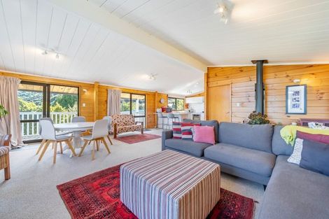 Photo of property in 213a Whites Line East, Waiwhetu, Lower Hutt, 5010