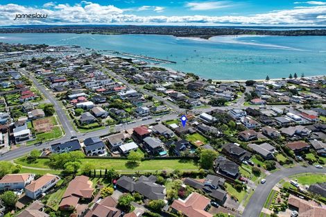 Photo of property in 182 Bucklands Beach Road, Bucklands Beach, Auckland, 2012