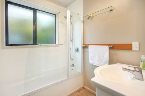 Photo of property in 4 Bowline Place, Whitby, Porirua, 5024