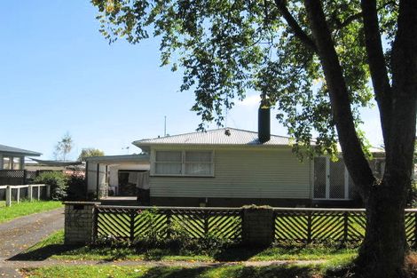 Photo of property in 14 Kenmore Place, Tokoroa, 3420