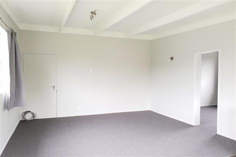 Photo of property in 6b Westhaven Grove, Takaro, Palmerston North, 4412