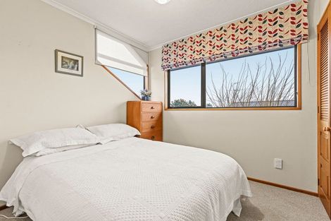 Photo of property in 33 Cherrywood Place, Redwood, Christchurch, 8051