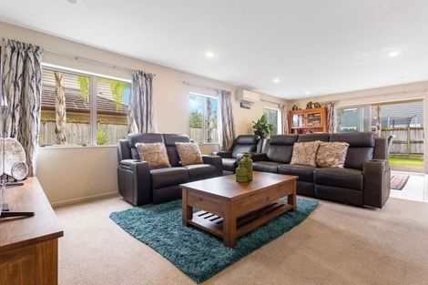 Photo of property in 13 Wawatai Drive, Karaka, Papakura, 2113