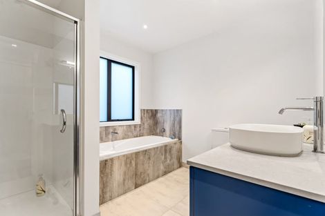 Photo of property in 90 Arran Point Parade, Orewa, 0931